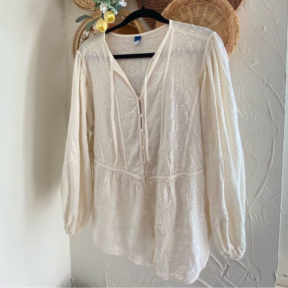 Old Navy Cream eyelet Oversized Embroidered Cutwork Tie-Neck Blouse Wide XL